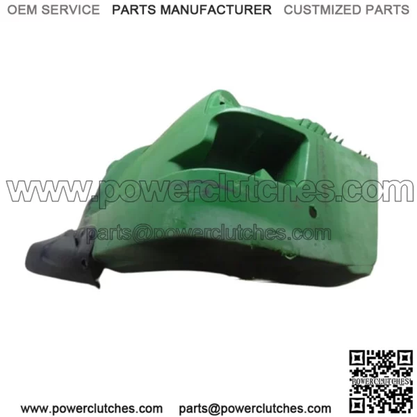 RIGHT FRONT FENDER AUC13593